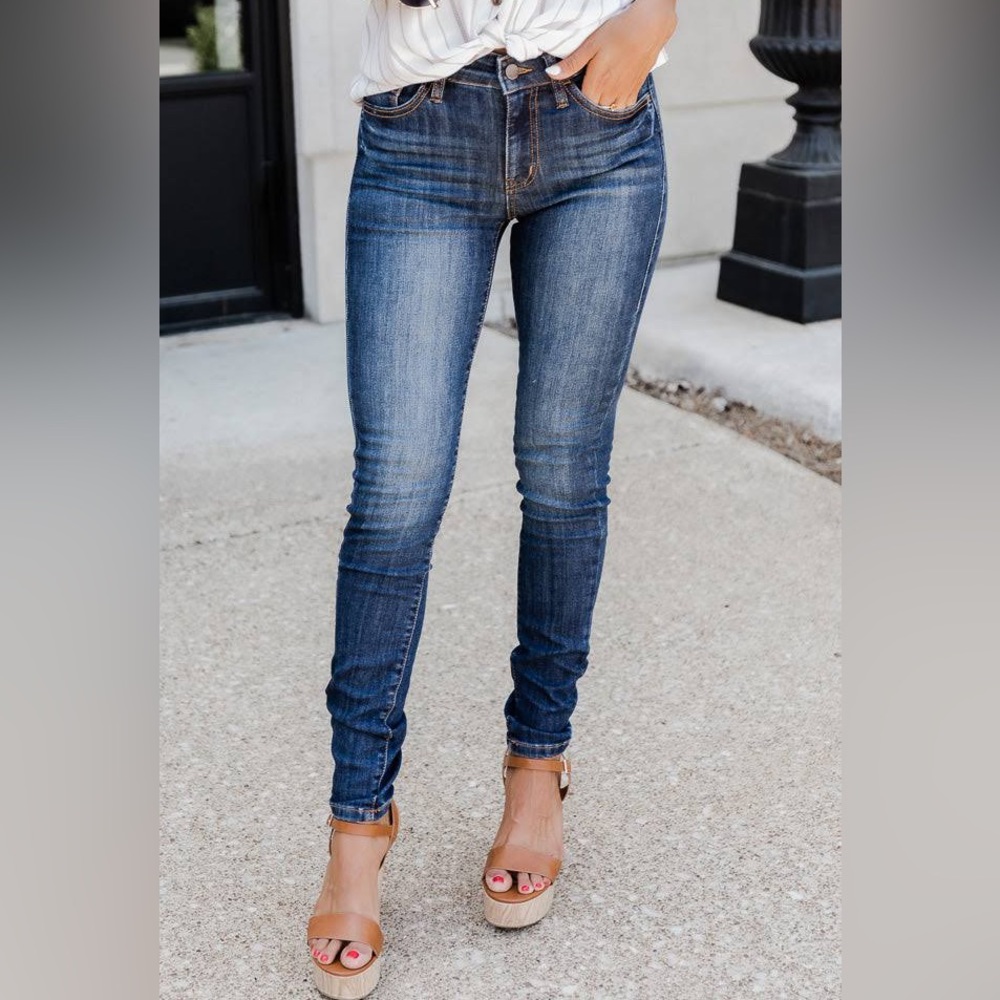 Dittos Skinny Mid Rise skinny jeans sz: 26